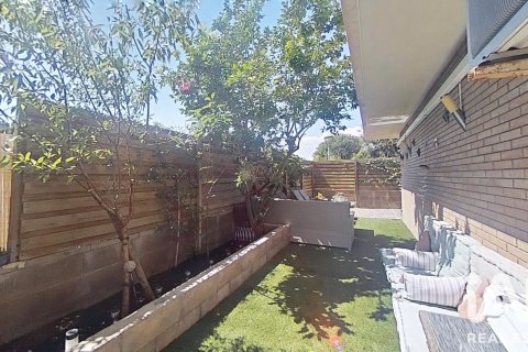 Tríplex de 4 dormitorios en venta en Cambrils, Tarragona, Cataluña, Spain № 8335 - foto 2