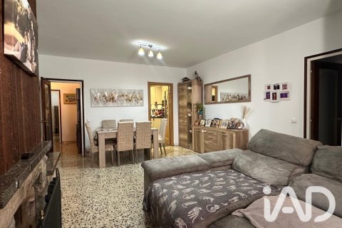 Apartamento de 5 dormitorios en venta en Sant Andreu de la Barca, Barcelona, Cataluña, Spain № 8330 - foto 5