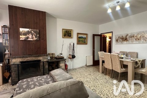 Apartamento de 5 dormitorios en venta en Sant Andreu de la Barca, Barcelona, Cataluña, Spain № 8330 - foto 4