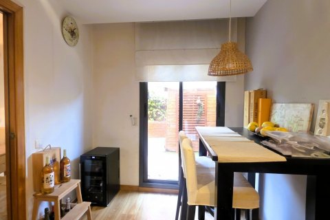 Apartamento de 3 dormitorios en venta en Sant Cugat del Vallès, Barcelona, Cataluña, Spain № 8334 - foto 27