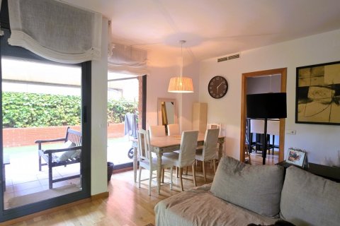 Apartamento de 3 dormitorios en venta en Sant Cugat del Vallès, Barcelona, Cataluña, Spain № 8334 - foto 26