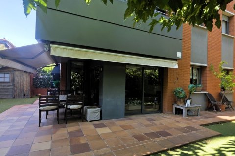 Apartamento de 3 dormitorios en venta en Sant Cugat del Vallès, Barcelona, Cataluña, Spain № 8334 - foto 5