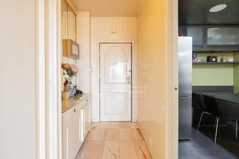 Apartamento de 3 dormitorios en venta en Barcelona, Cataluña, Spain № 8961 - foto 6