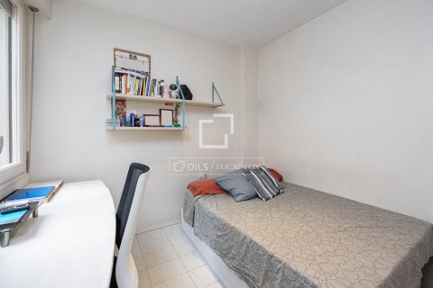 Apartamento de 3 dormitorios en venta en Barcelona, Cataluña, Spain № 8961 - foto 19