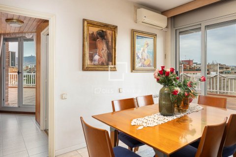 Apartamento de 3 dormitorios en venta en Barcelona, Cataluña, Spain № 8961 - foto 13