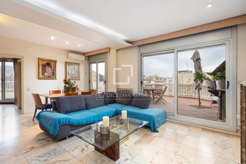 Apartamento de 3 dormitorios en venta en Barcelona, Cataluña, Spain № 8961 - foto 2