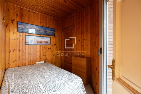 Apartamento de 3 dormitorios en venta en Barcelona, Cataluña, Spain № 8961 - foto 16
