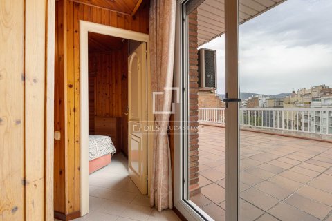 Apartamento de 3 dormitorios en venta en Barcelona, Cataluña, Spain № 8961 - foto 5