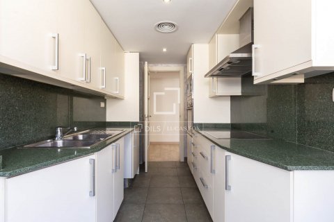 3 chambres apartment à vendre à Sant Just Desvern, Barcelona, Catalonia, Spain № 8959 - photo 15
