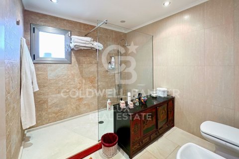 Сasa de 5 dormitorios en venta en Vilajuiga, Gerona, Cataluña, Spain № 5947 - foto 23