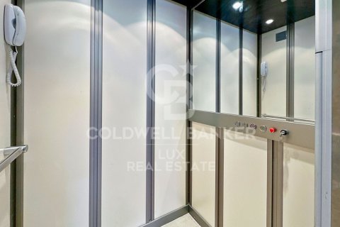 Сasa de 5 dormitorios en venta en Vilajuiga, Gerona, Cataluña, Spain № 5947 - foto 19