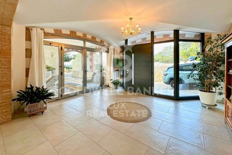 Сasa de 5 dormitorios en venta en Vilajuiga, Gerona, Cataluña, Spain № 5947 - foto 16