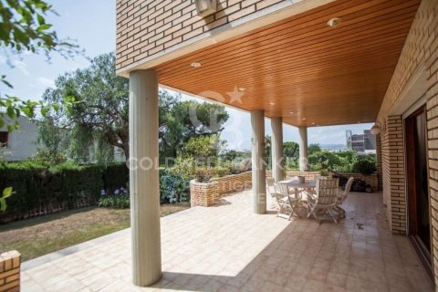 Сasa de 5 dormitorios en venta en Esplugues de Llobregat, Barcelona, Cataluña, Spain № 5948 - foto 3