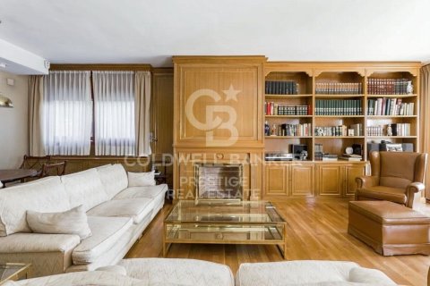 Сasa de 5 dormitorios en venta en Esplugues de Llobregat, Barcelona, Cataluña, Spain № 5948 - foto 4
