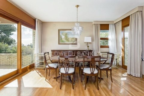 Сasa de 5 dormitorios en venta en Esplugues de Llobregat, Barcelona, Cataluña, Spain № 5948 - foto 20