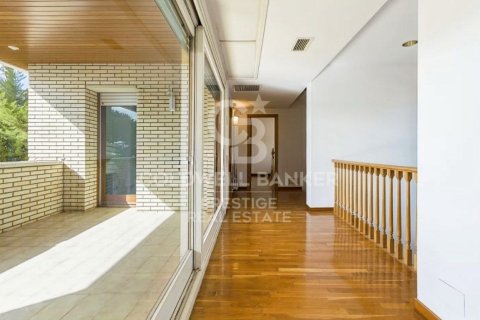 Сasa de 5 dormitorios en venta en Esplugues de Llobregat, Barcelona, Cataluña, Spain № 5948 - foto 24