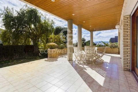 Сasa de 5 dormitorios en venta en Esplugues de Llobregat, Barcelona, Cataluña, Spain № 5948 - foto 8