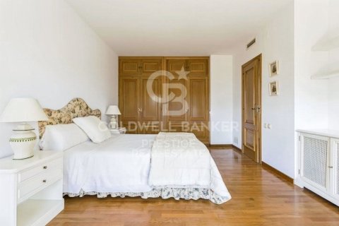 Сasa de 5 dormitorios en venta en Esplugues de Llobregat, Barcelona, Cataluña, Spain № 5948 - foto 12