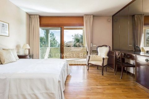 Сasa de 5 dormitorios en venta en Esplugues de Llobregat, Barcelona, Cataluña, Spain № 5948 - foto 6