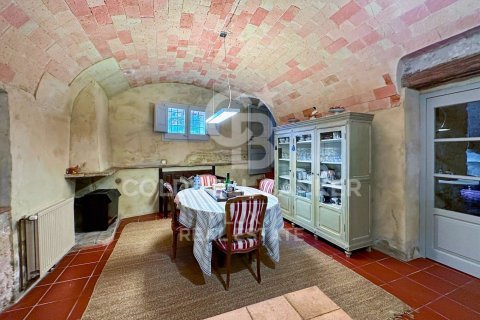 6 bedrooms house for sale in Garrigas, Girona, Catalonia, Spain № 5949 - photo 14