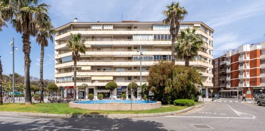 4 bedrooms apartment for sale in Catalonia, Spain № 7291