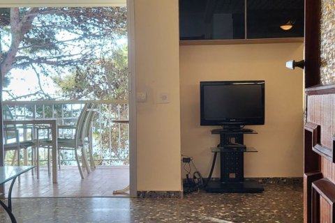 Купить квартиру в Каталония, Испания с 4 комнаты, 81м², № 7287 - фото 2