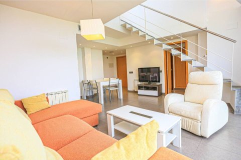 Apartamento de 3 dormitorios en venta en Cataluña, Spain № 7288 - foto 20