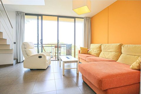 Apartamento de 3 dormitorios en venta en Cataluña, Spain № 7288 - foto 22