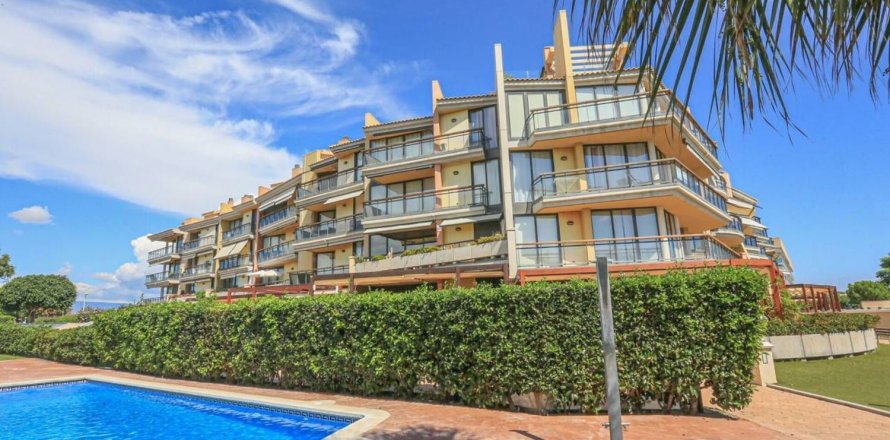 Apartamento de 3 dormitorios en venta en Cataluña, Spain № 7288