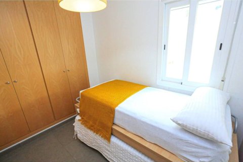 Apartamento de 3 dormitorios en venta en Cataluña, Spain № 7288 - foto 2