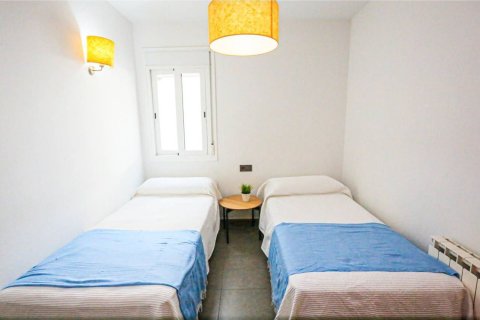 Apartamento de 3 dormitorios en venta en Cataluña, Spain № 7288 - foto 5