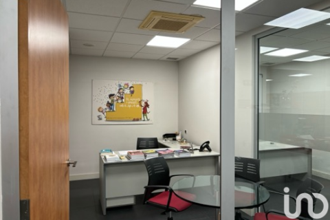 Propiedad comercial de 548 m² en venta en Barcelona, Cataluña, Spain № 4963 - foto 14