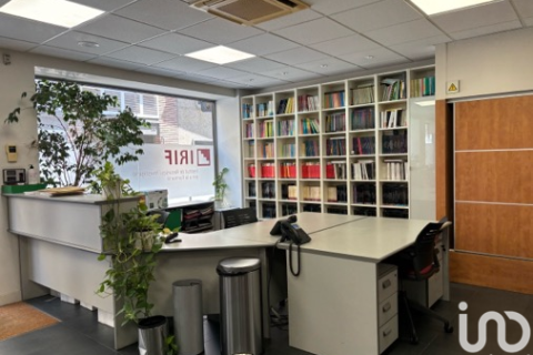 Propiedad comercial de 548 m² en venta en Barcelona, Cataluña, Spain № 4963 - foto 2