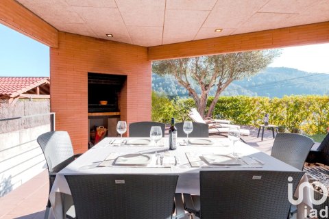Сasa de 6 dormitorios en venta en Castellví de Rosanes, Barcelona, Cataluña, Spain № 4964 - foto 16