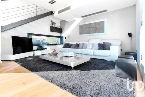 Сasa de 6 dormitorios en venta en Castellví de Rosanes, Barcelona, Cataluña, Spain № 4964 - foto 7