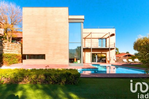 Сasa de 6 dormitorios en venta en Castellví de Rosanes, Barcelona, Cataluña, Spain № 4964 - foto 3