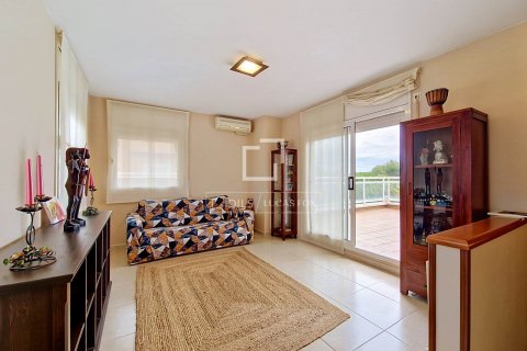 Купить виллу в Кубельес, Испания с 3 спальни, 174м², № 8730 - фото 3