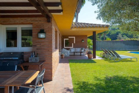 Villa de 4 dormitorios en venta en Sant Vicenc De Montalt, Barcelona, Cataluña, Spain № 8735 - foto 24