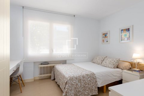 Villa de 4 dormitorios en venta en Sant Vicenc De Montalt, Barcelona, Cataluña, Spain № 8735 - foto 21