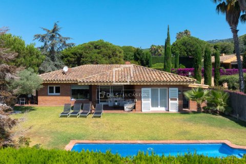 Villa de 4 dormitorios en venta en Sant Vicenc De Montalt, Barcelona, Cataluña, Spain № 8735 - foto 3
