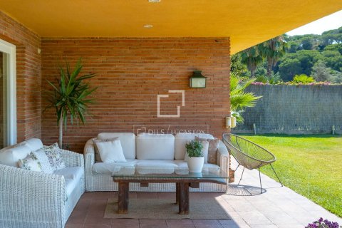 Villa de 4 dormitorios en venta en Sant Vicenc De Montalt, Barcelona, Cataluña, Spain № 8735 - foto 25