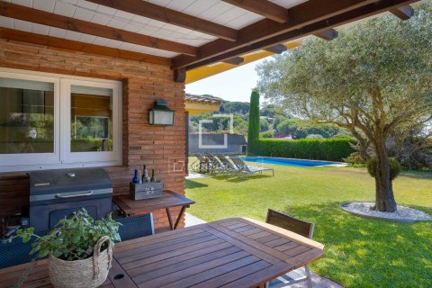 Villa de 4 dormitorios en venta en Sant Vicenc De Montalt, Barcelona, Cataluña, Spain № 8735 - foto 26