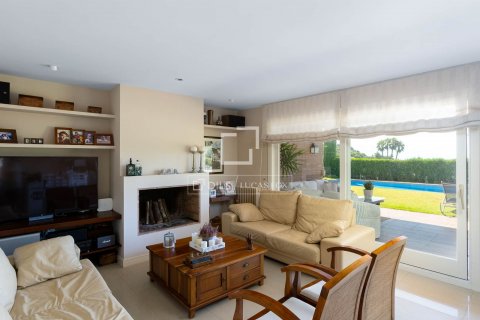 Villa de 4 dormitorios en venta en Sant Vicenc De Montalt, Barcelona, Cataluña, Spain № 8735 - foto 11