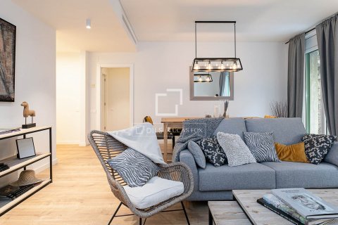 2 bedrooms apartment for sale in Barcelona, Catalonia, Spain № 8728 - photo 10