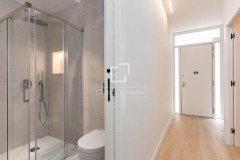 Купить квартиру в Барселона, Испания с 2 спальни, 69м², № 8727 - фото 14