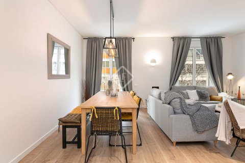 Apartamento de 2 dormitorios en venta en Barcelona, Cataluña, Spain № 8731 - foto 6
