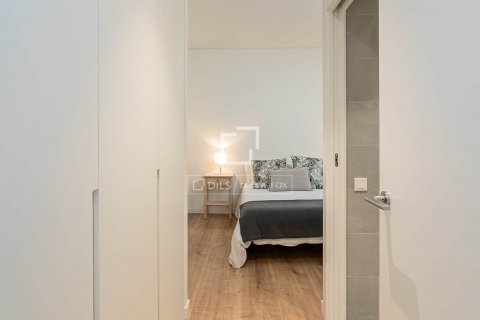 Apartamento de 2 dormitorios en venta en Barcelona, Cataluña, Spain № 8731 - foto 24