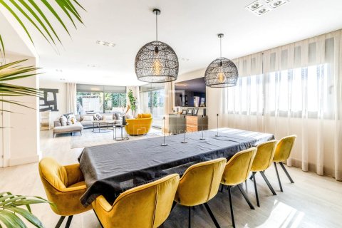 6 bedrooms villa for sale in Sitges, Barcelona, Catalonia, Spain № 6297 - photo 8