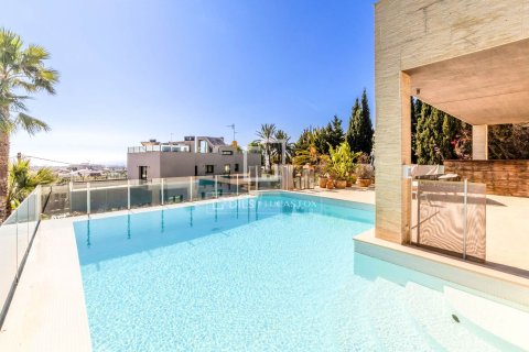 Villa de 6 dormitorios en venta en Sitges, Barcelona, Cataluña, Spain № 6297