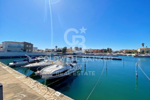 Сasa de 3 dormitorios en venta en Empuriabrava, Gerona, Cataluña, Spain № 5832 - foto 18